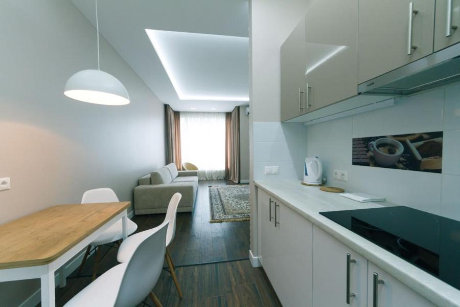 Квартира На Улице Деловая Kiev Exteriör bild