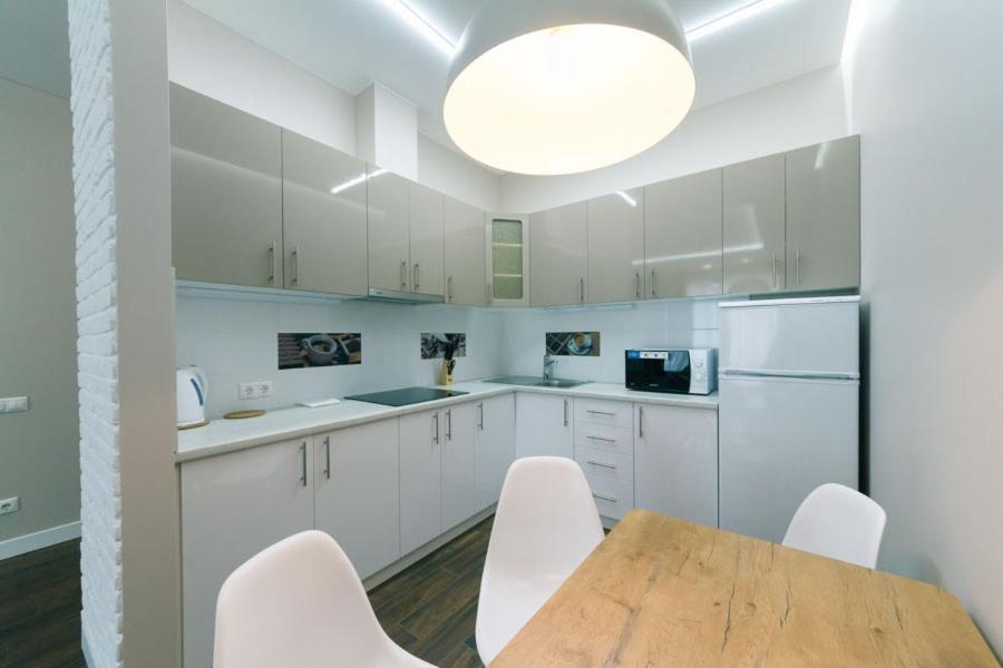 Квартира На Улице Деловая Kiev Exteriör bild